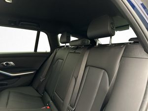 BMW 330 bild 29
