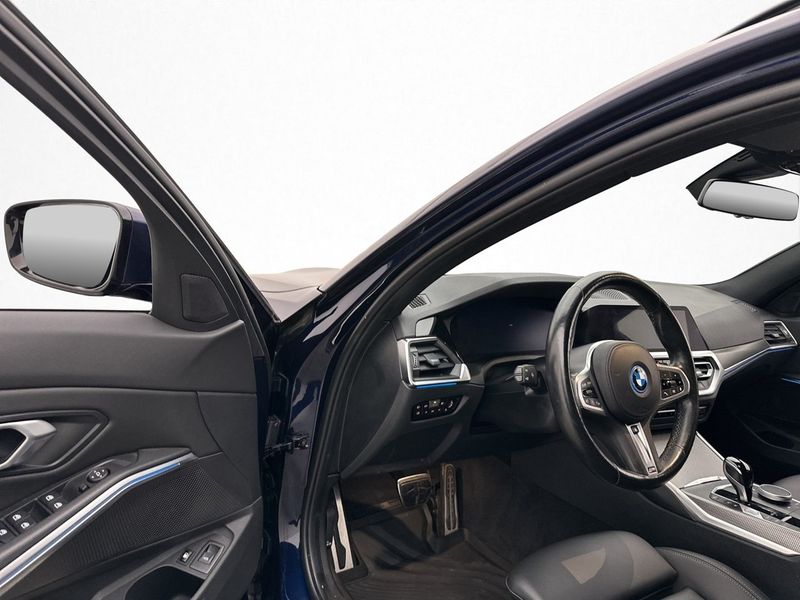 BMW 330 bild 10