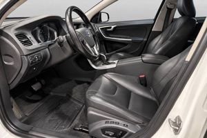 Volvo V60 bild 8