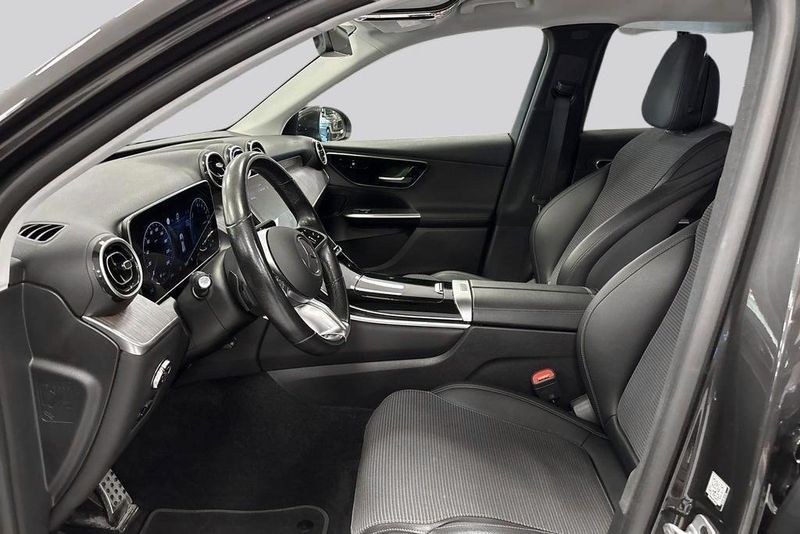 Mercedes GLC300 bild 8