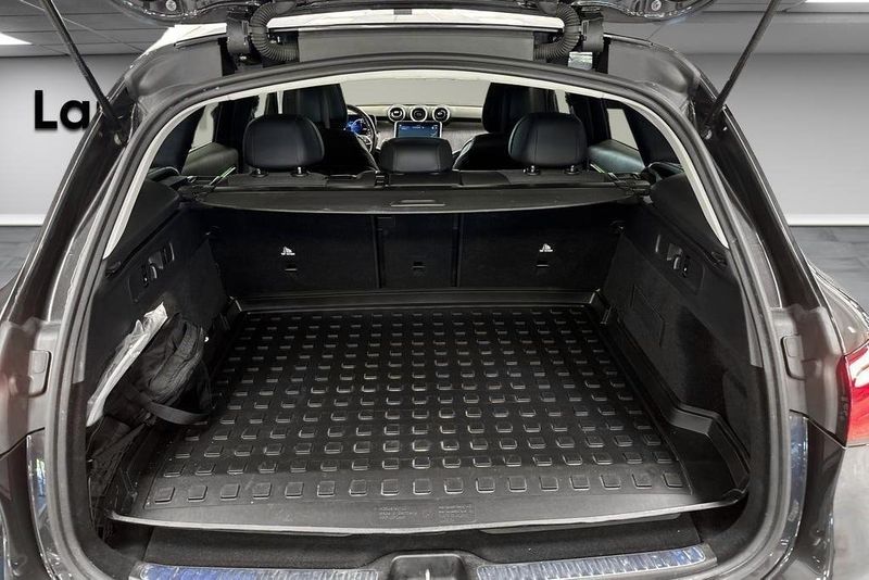 Mercedes GLC300 bild 14