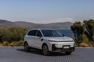 Leapmotor B10 bild 1