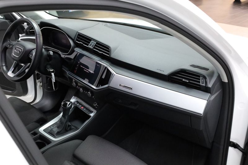 Audi Q3 bild 18