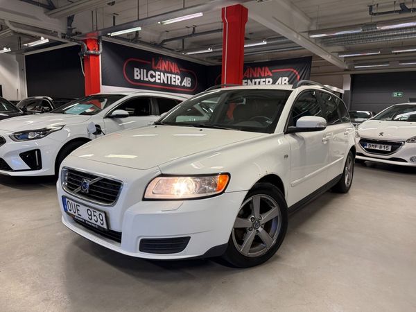 Volvo V50 1.6 D Kinetic Drag Kamrembytt Låg årsskatt SoV - 2009