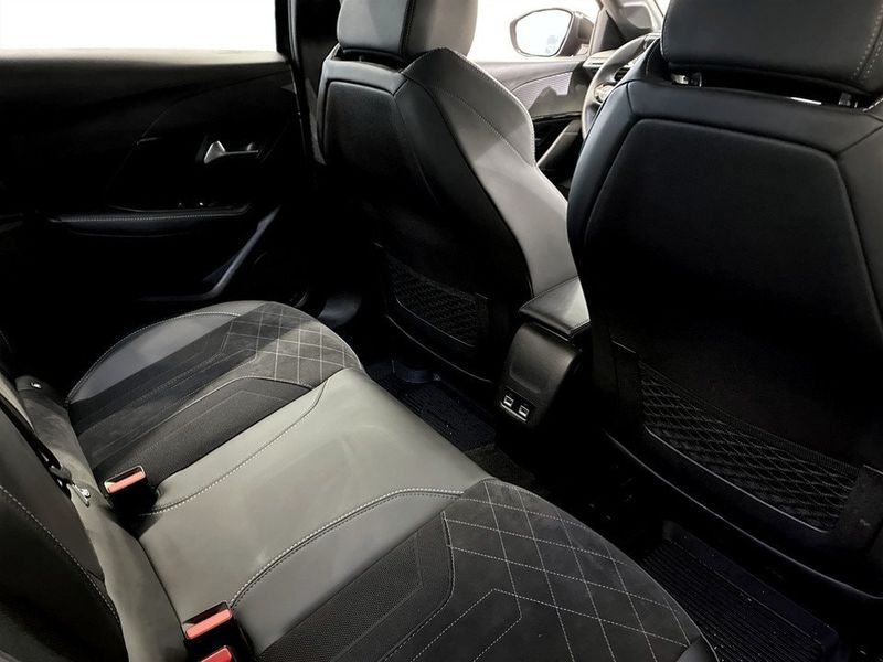 Peugeot e-208 bild 12
