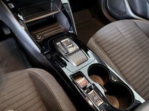Peugeot e-208 bild 12
