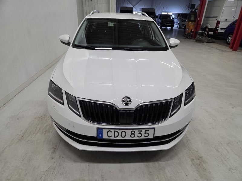 Skoda Octavia bild 2