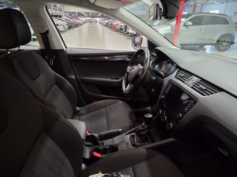 Skoda Octavia bild 4