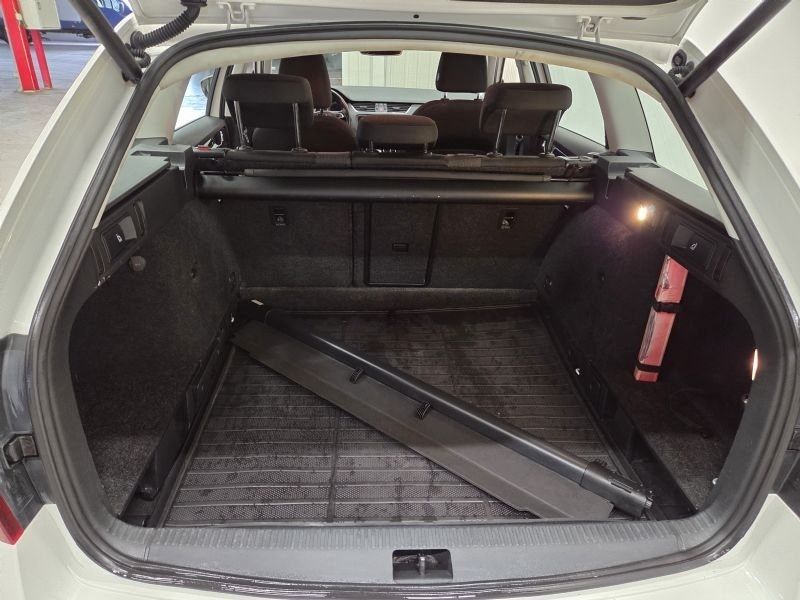 Skoda Octavia bild 8