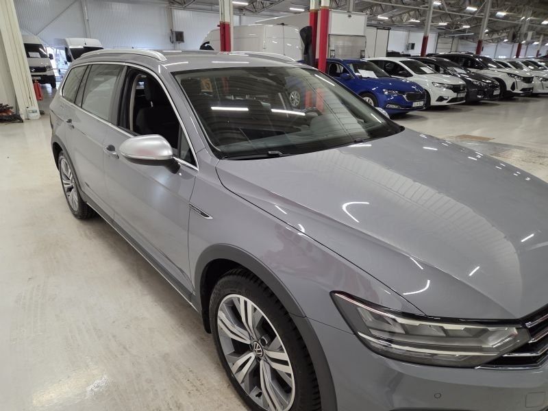 Volkswagen Passat bild 3