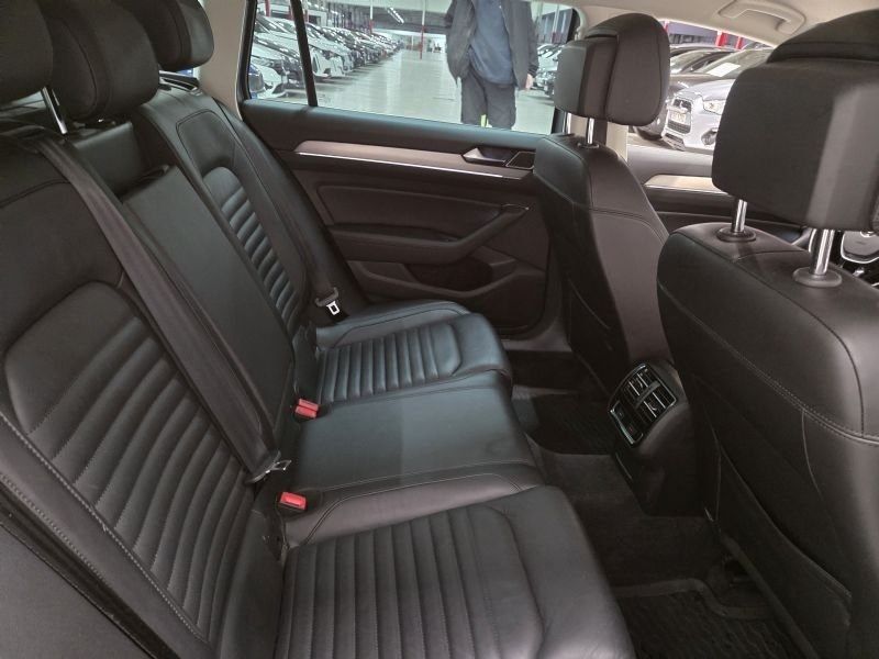 Volkswagen Passat bild 5