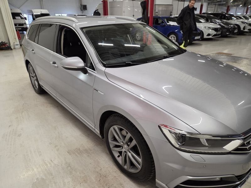 Volkswagen Passat bild 3