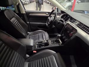 Volkswagen Passat bild 4