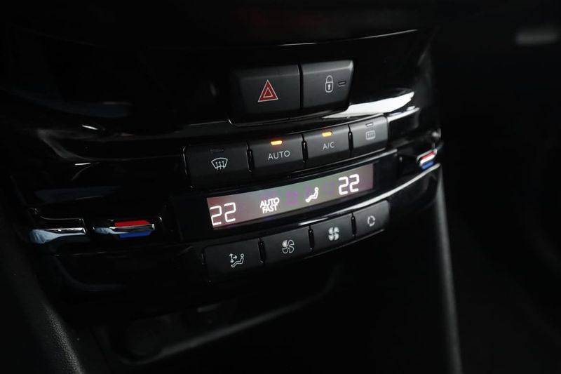Peugeot 2008 bild 24