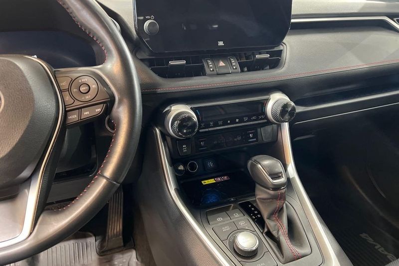 Toyota RAV4 bild 14