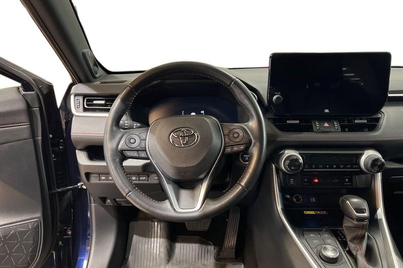 Toyota RAV4 bild 11