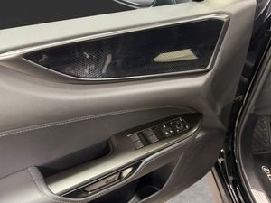 Lexus NX bild 9