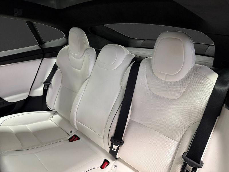 Tesla Model S bild 10