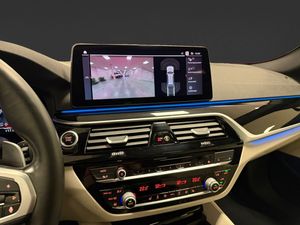 BMW 530 bild 14