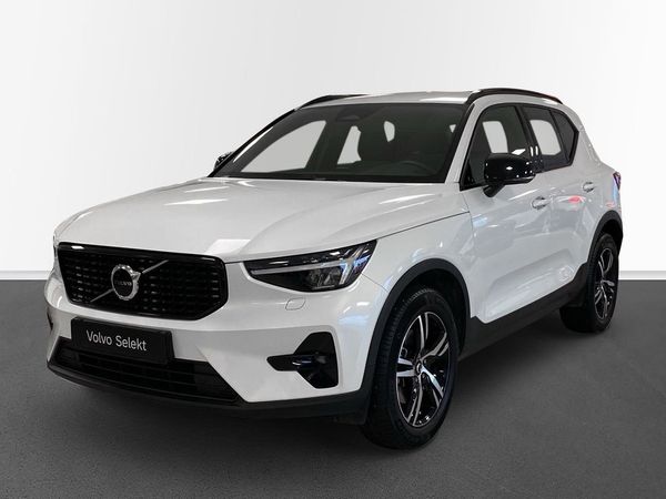 Volvo XC40 B4 FWD Bensin Plus Dark - 2025