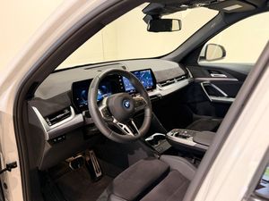 BMW iX1 bild 3