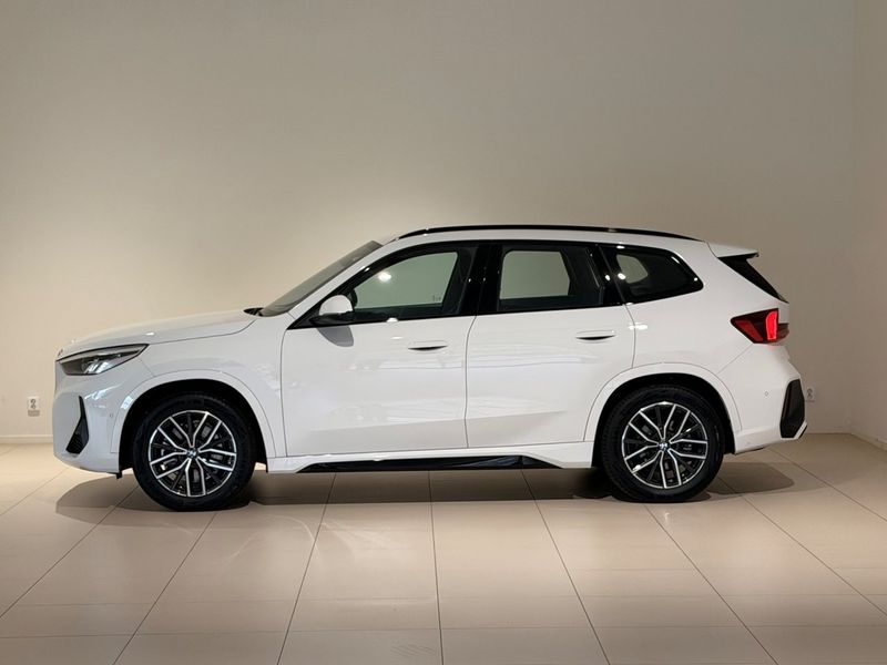 BMW iX1 bild 2