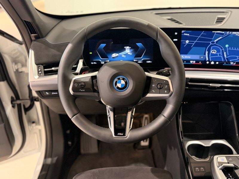 BMW iX1 bild 10