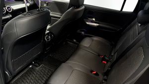 Mercedes EQB300 bild 11