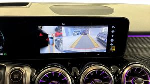 Mercedes EQB300 bild 9