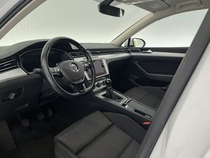 Volkswagen Passat bild 15