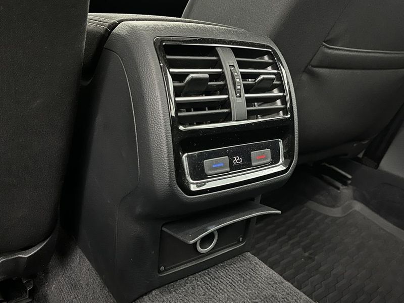 Volkswagen Passat bild 18