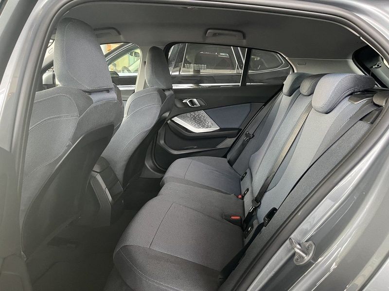BMW 120 bild 11
