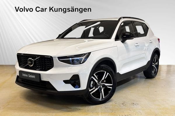 Volvo XC40 B4 FWD Bensin Plus Dark - 2026