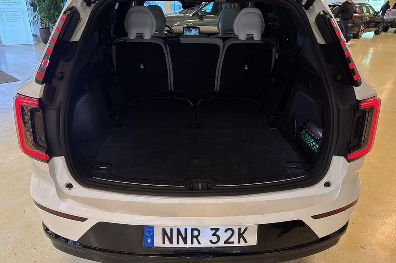 Volvo EX90 bild 12