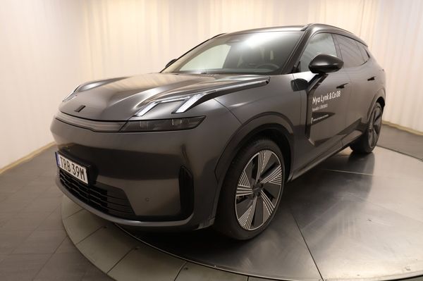 Lynk & Co 08 PHEV MORE/DEMO BIL/20mil/Massagestolar/360/H&K/Pano - 2025
