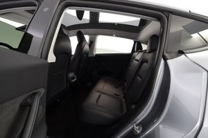 Tesla Model Y bild 12
