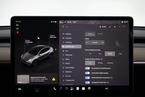 Tesla Model Y bild 19