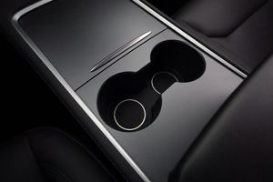 Tesla Model Y bild 23