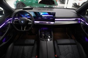 BMW 530 bild 8