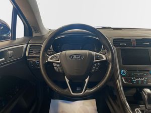 Ford Mondeo bild 9
