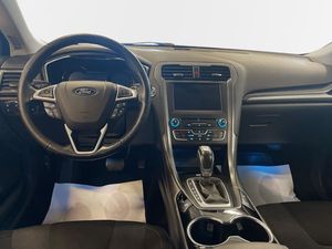 Ford Mondeo bild 8