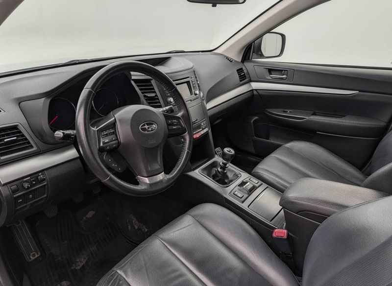 Subaru Legacy bild 3