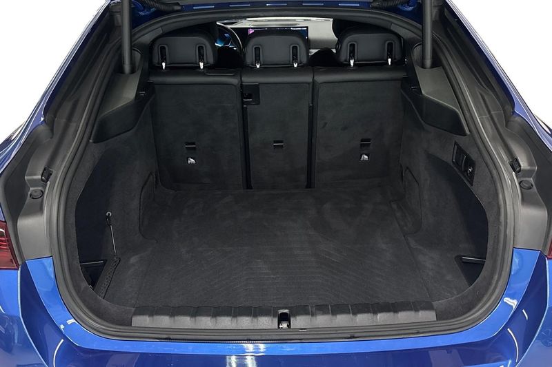 BMW i4 bild 10