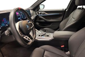 BMW i4 bild 12