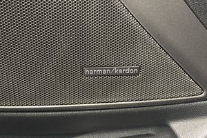 BMW 330 bild 18