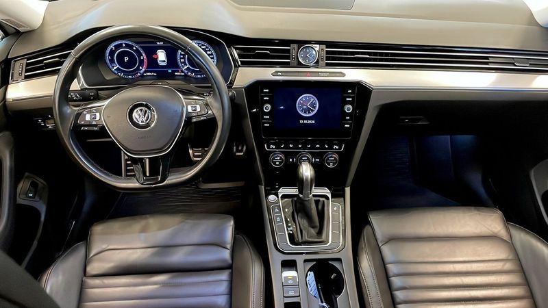 Volkswagen Passat bild 10