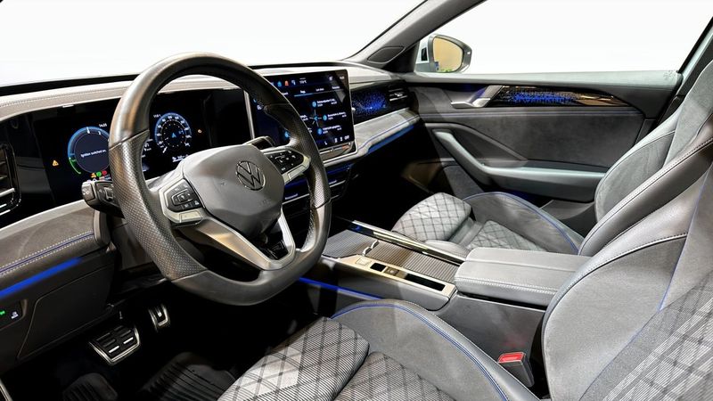 Volkswagen Passat bild 7