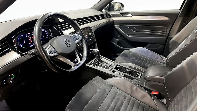 Volkswagen Passat bild 7