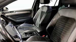Volkswagen Passat bild 8