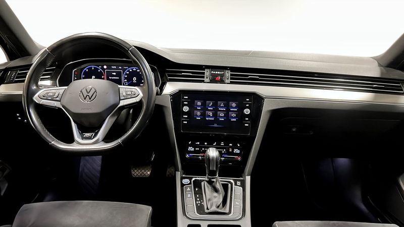 Volkswagen Passat bild 10